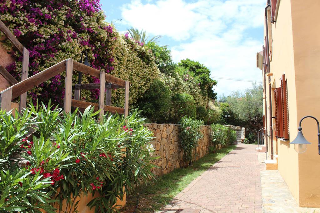 Residence Corte Dei Venti Budoni Exterior photo