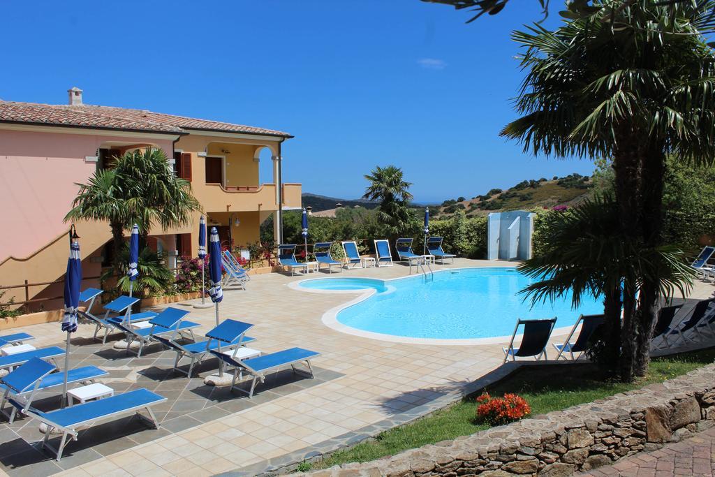 Residence Corte Dei Venti Budoni Exterior photo